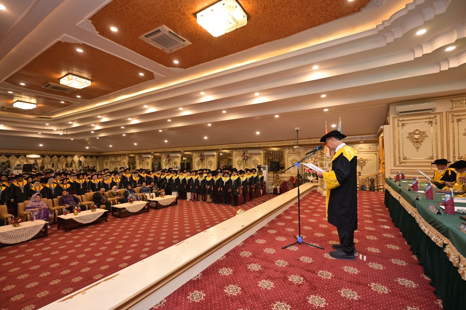 Unbrah Wisuda Ke-98, Sebanyak 242 Lulusan Dilantik Rektor