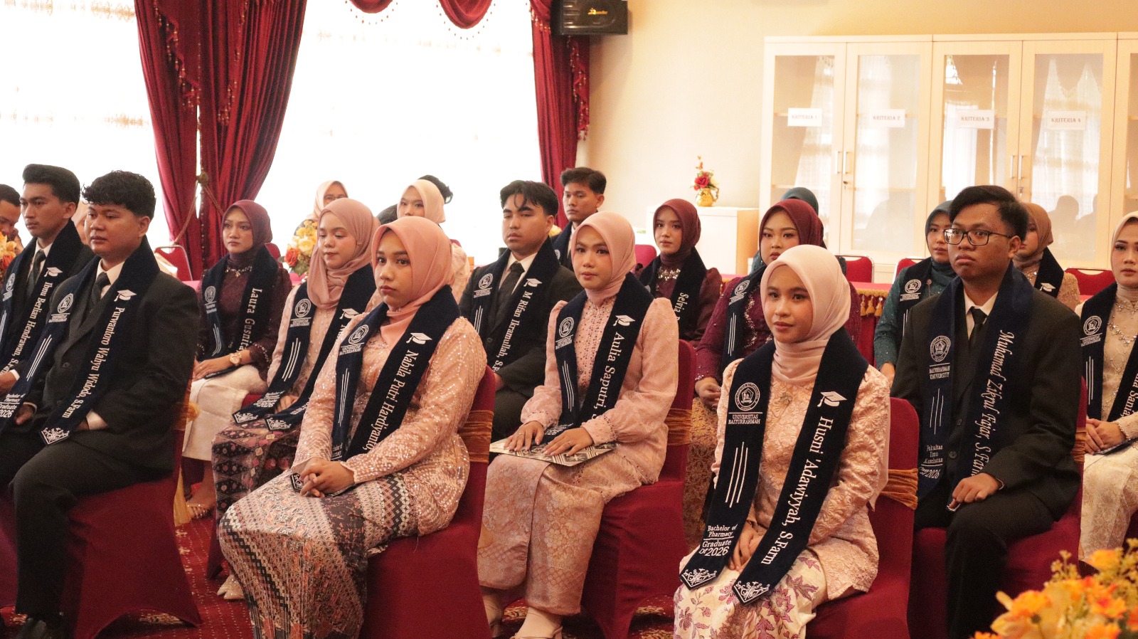 Fikes Unbrah Gelar Yudisium Farmasi ke-12
