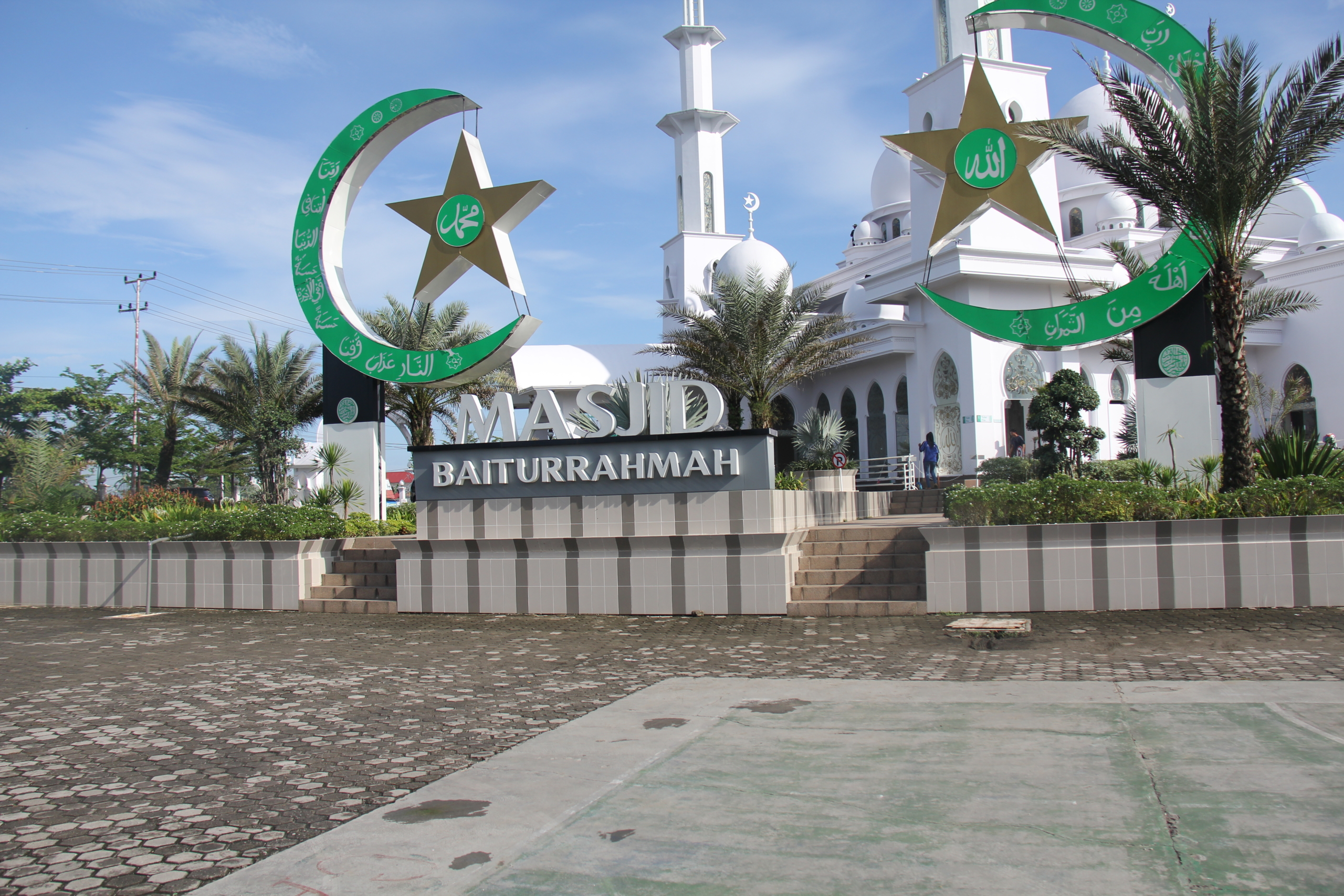 Masjid Baiturrahmah Berikan Bantuan Modal Usaha Kepada Masyarakat Sekitar
