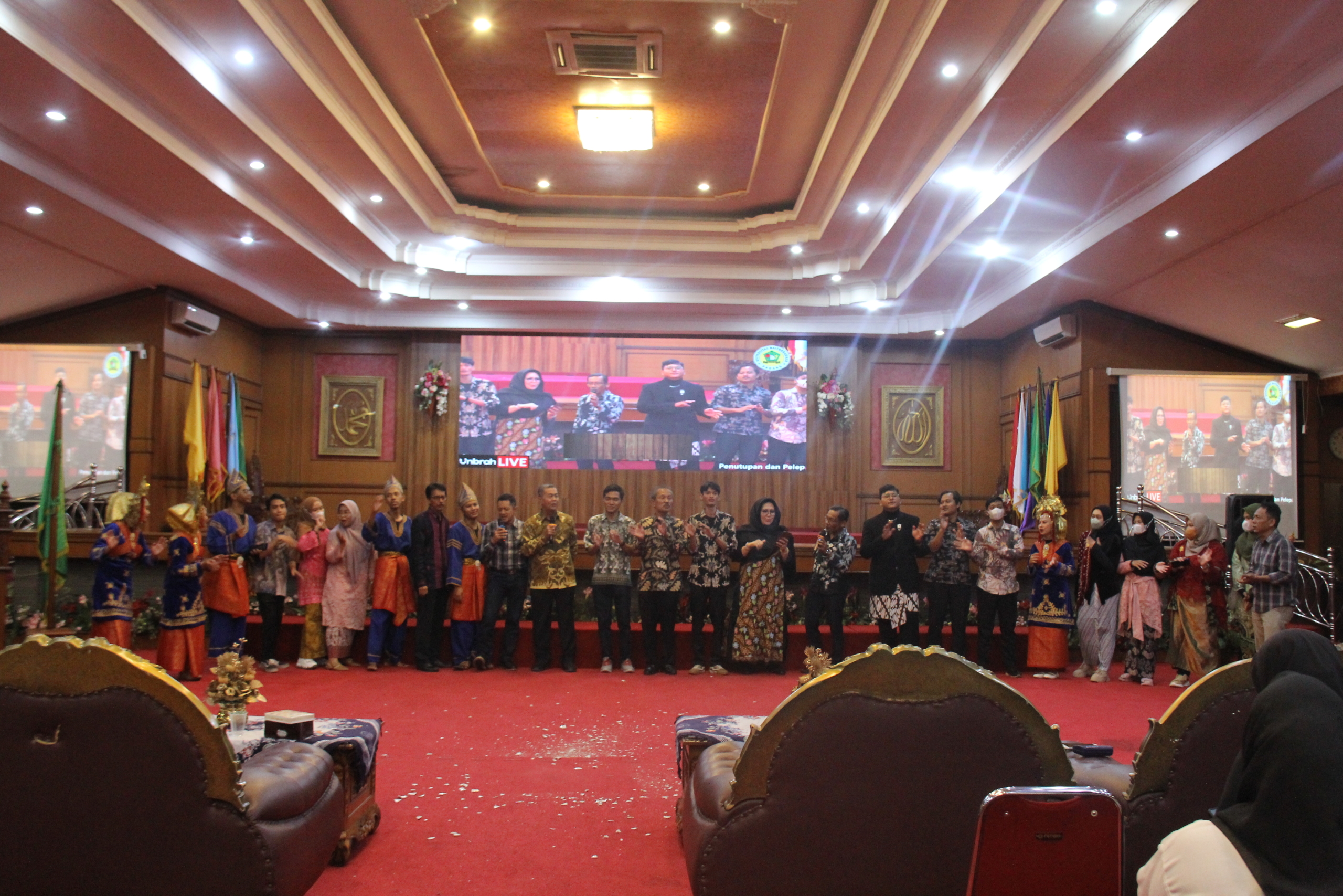 Unbrah Resmi Lepas Mahasiswa PMM II Kembali Ke Tempat Asalnya