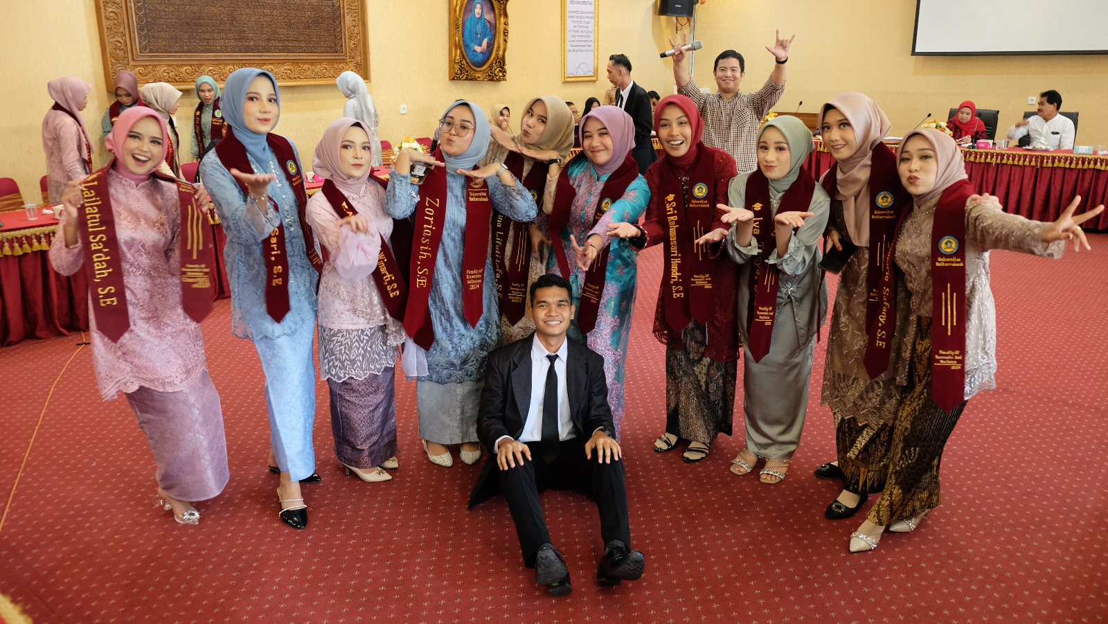 Jelang Wisuda, 38 Lulusan Fakultas Ekonomi Bisnis Dilantik Dalam Yudisium