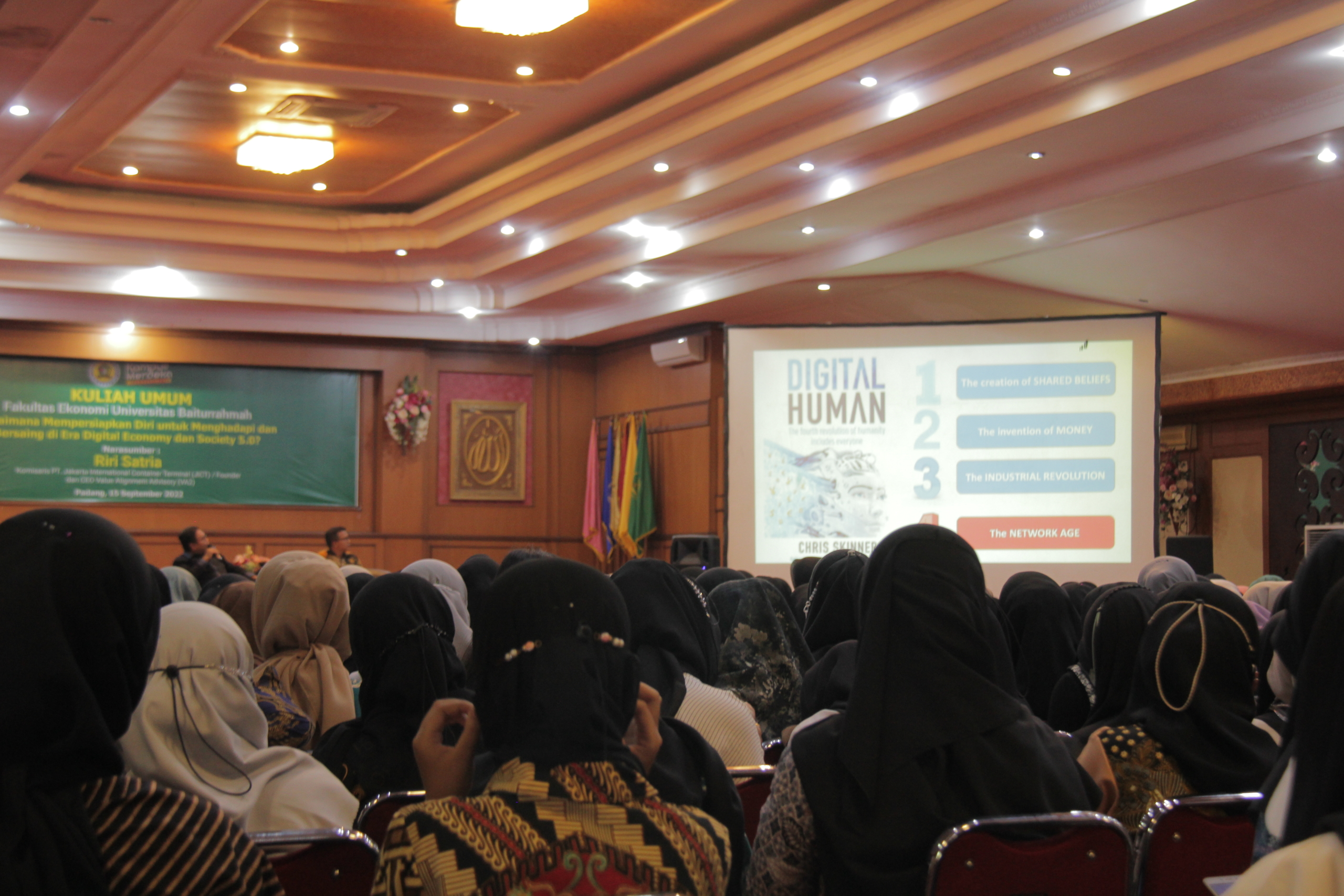 FE Unbrah Gelar Kuliah Umum “Persiapan Menghadapi Digital Economy Era dan Society 5.0”