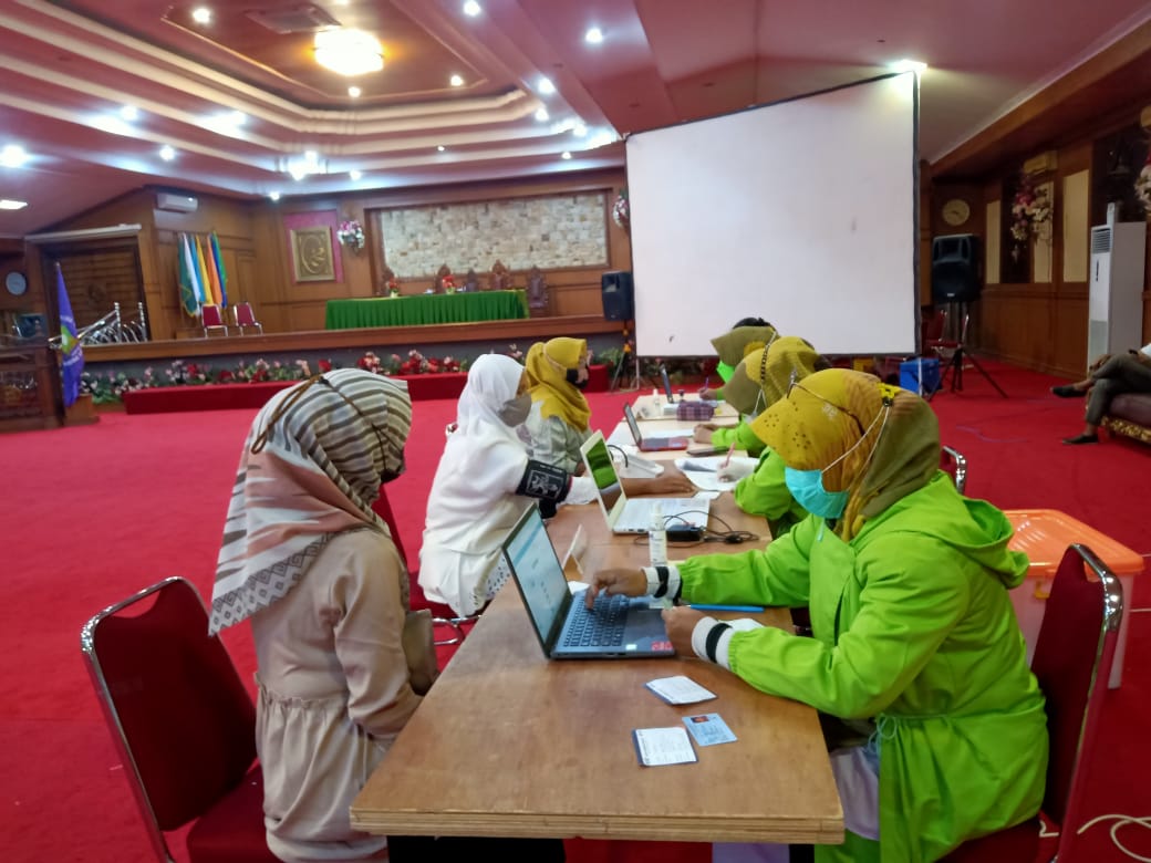 Civitas Akademika Unbrah Laksanakan Vaksinasi Covid-19 Tahap II