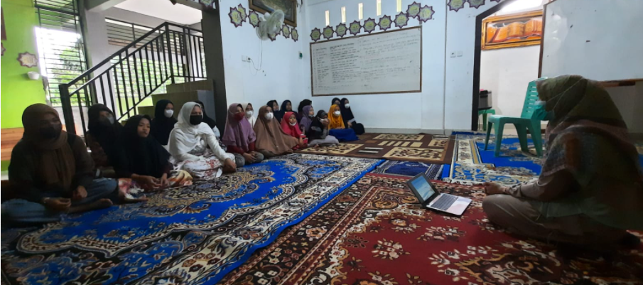 Penyuluhan Kesehatan Gigi dan Mulut Sederhana pada Masa Pandemi Covid-19 di Panti Asuhan Nurul Hikmah.
