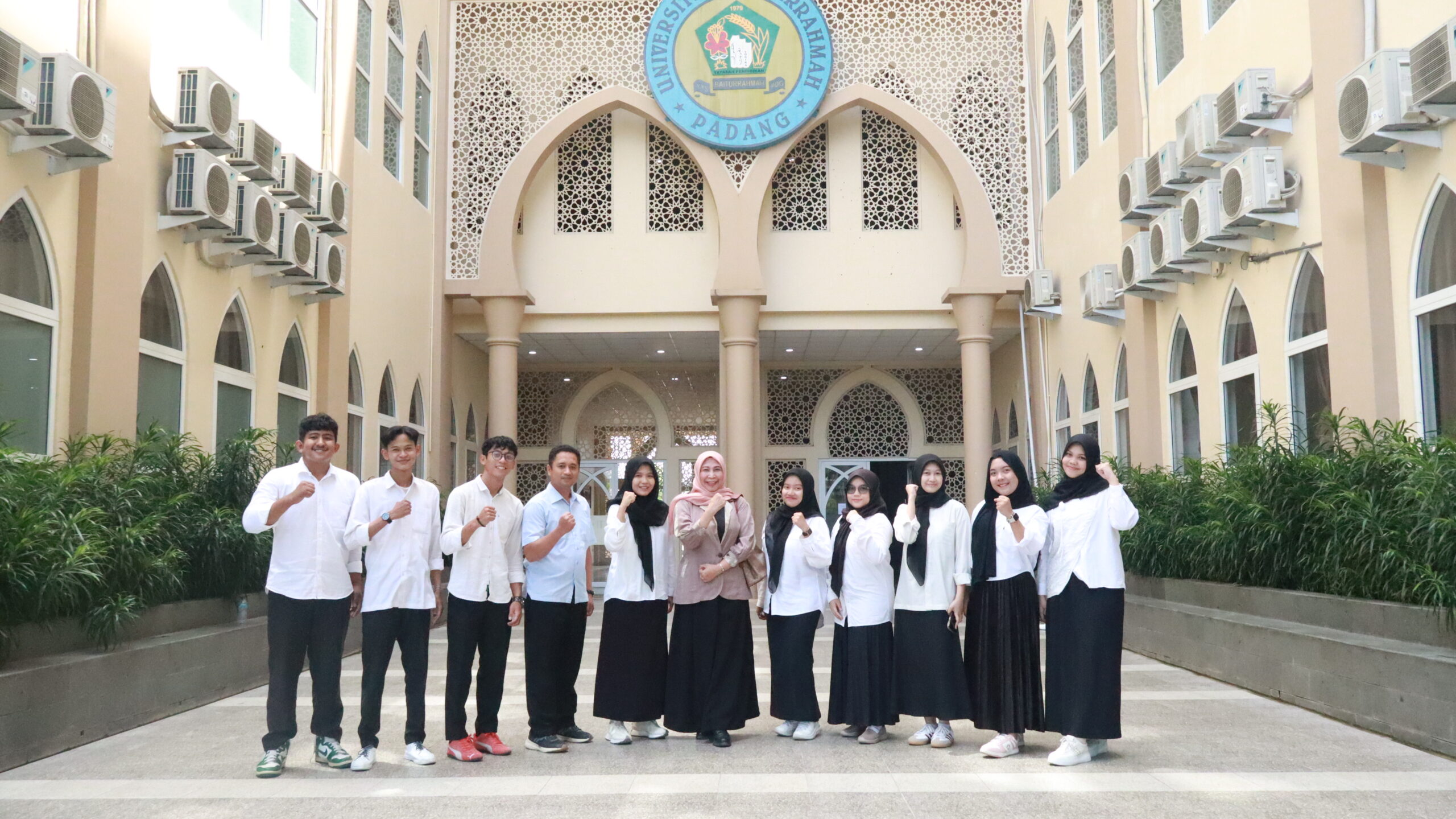 9 Mahasiswa Unbrah Rampungkan Program Perluasan Digital Kredensial Mikro